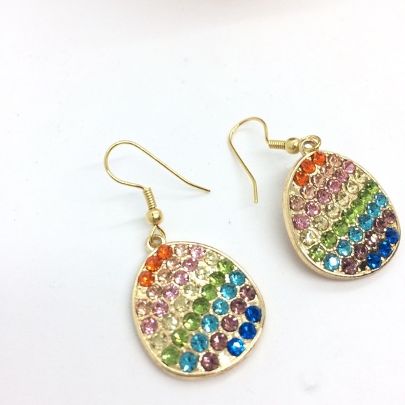 3/$30 RAINBOW MULTI COLOR RHINESONE GOLD TONE PRIDE EARRINGS - Picture 9 of 11